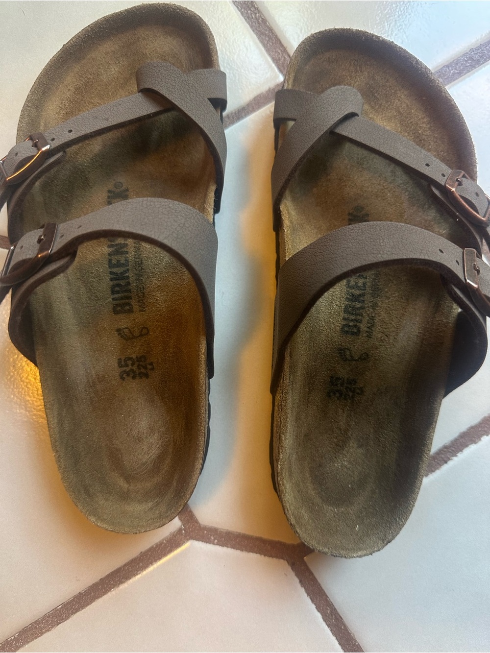 RARE Birkenstock Women’s Mayari sandals size 35 regular fit